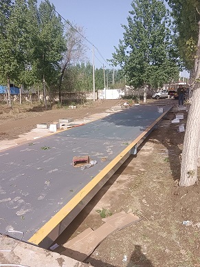 ���݁�?w��n)|���z�����S(ch��ng)100��3*16�׵ذ�